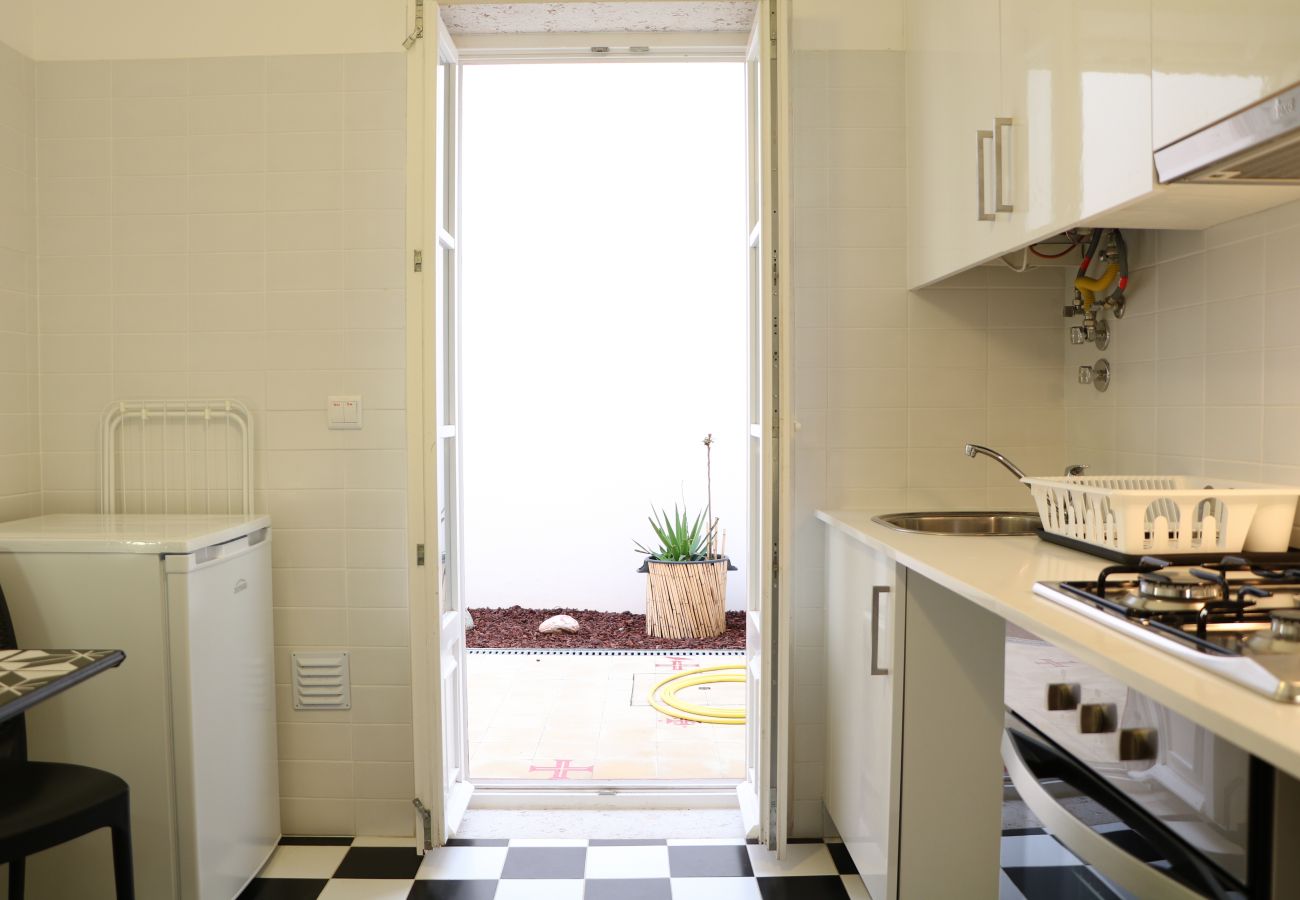 Apartamento em Lisboa - Kalathos Houses 1 with Terrace  LS by GT House Apartamento em Lisboa - Kalathos Houses 1 with Terrace  LS by GT House