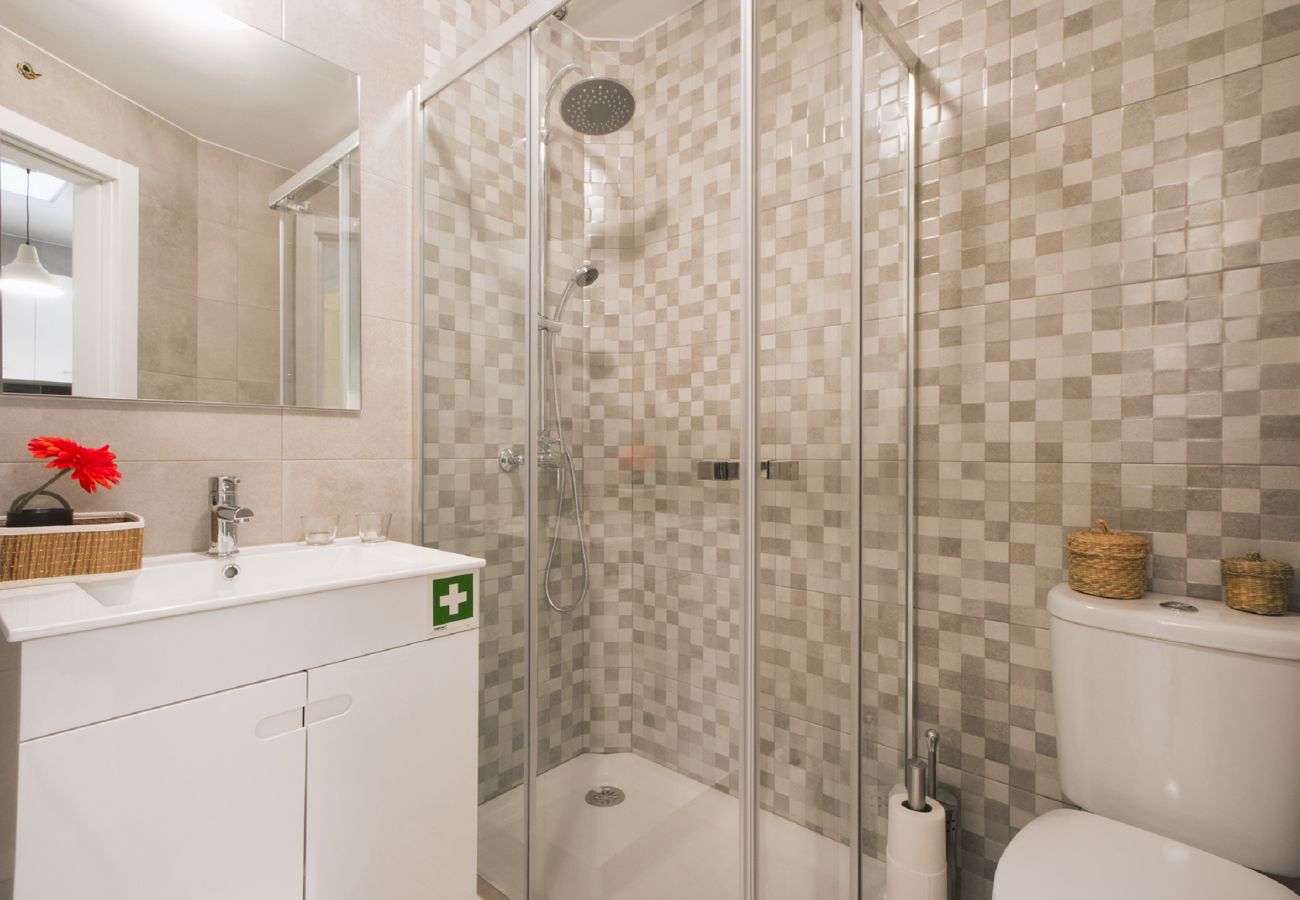 Casa de banho do apartamento para alugar em Alcantara 