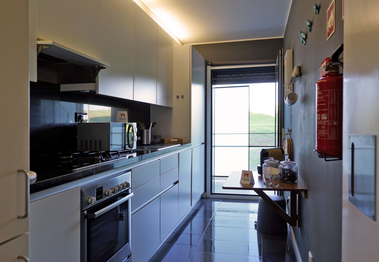Apartamento em Sacavém - Bridge View with Balcony