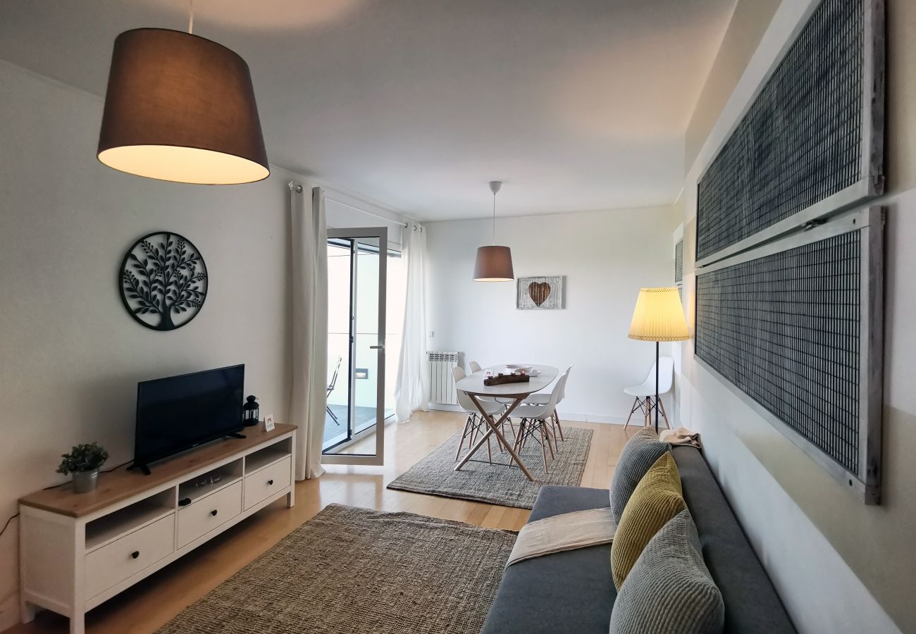 Apartamento em Sacavém - Bridge View with Balcony