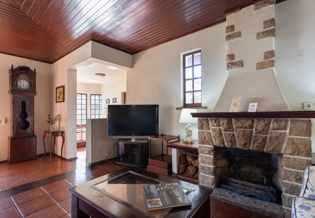 Casa em Colares - Charming  House and Terrace By Gt House Casa em Colares - Charming  House and Terrace By Gt House