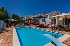 Apartamento em Portimão - Girassol Apartment in Quinta Velha by... Apartamento em Portimão - Girassol Apartment in Quinta Velha by...