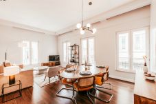 Ferienwohnung in Lissabon - Elegant & Sophisticated Campo Ourique...