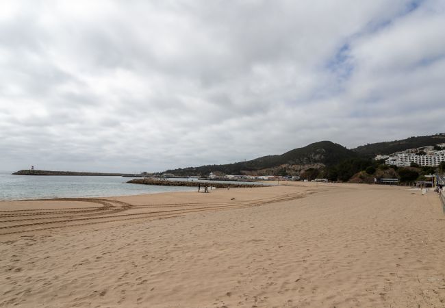 Ferienwohnung in Sesimbra - Sesimbra Beach Apartment by GT House