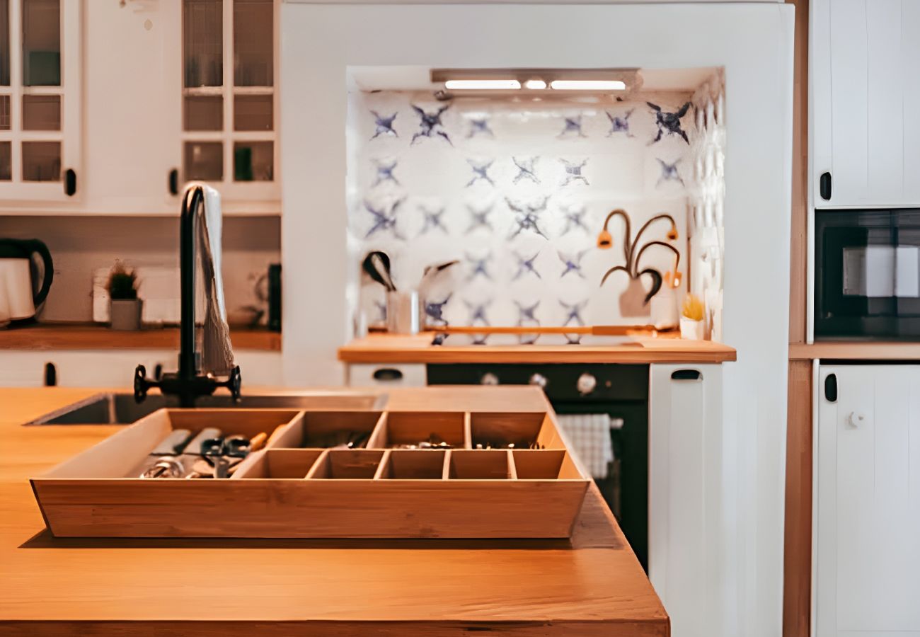 Ferienwohnung in Lissabon - Historic & Stylish 3Bed City Centre By Gt House