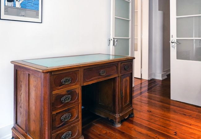 Apartment in Lisboa - Bright City View