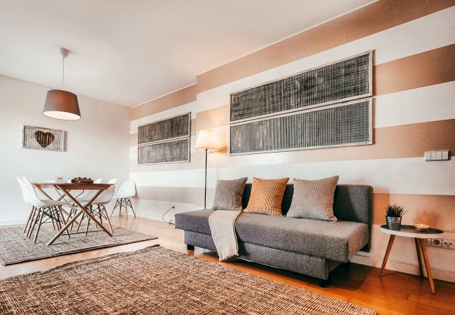Apartment in Sacavém - Bridge View with Balcony By Gt House Apartment in Sacavém - Bridge View with Balcony By Gt House