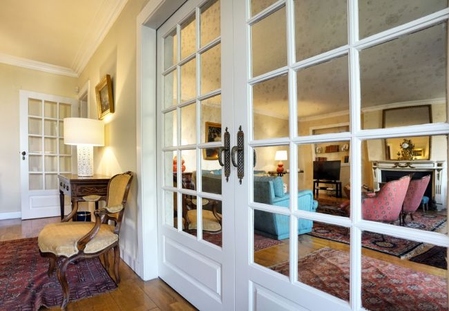 Apartment in Lisboa - The Elegant Lapa