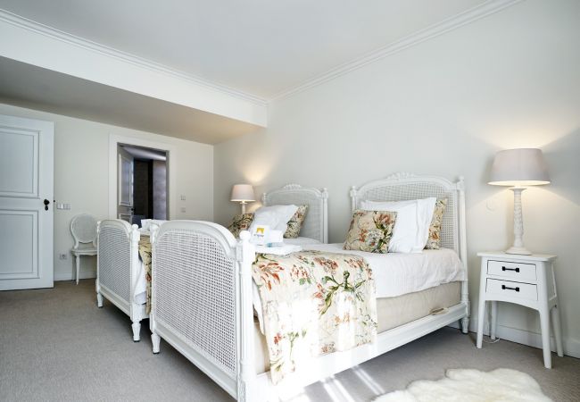 Apartment in Lisboa - The Elegant Lapa