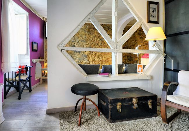 Studio in Lisboa - Bright Historical Apartment