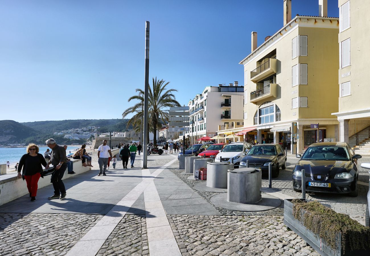 Apartment in Sesimbra - Sesimbra Beach Terrace