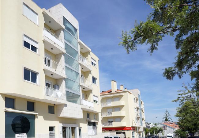 Apartment in Almada - Charneca Caparica Residential Flat