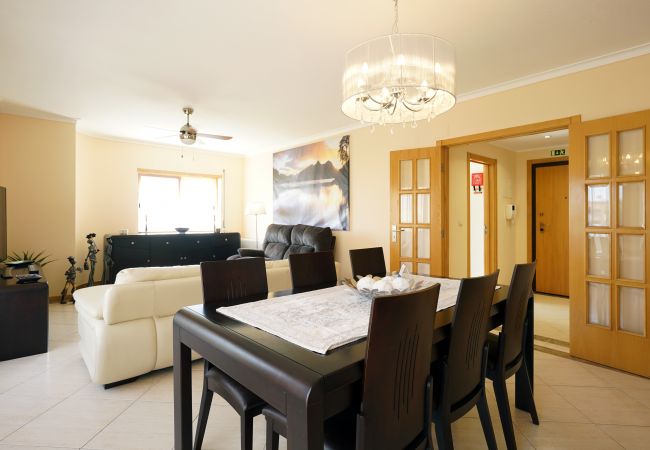 Apartment in Almada - Charneca Caparica Residential Flat