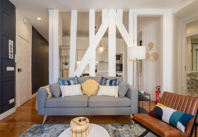 Apartment in Lisbon - Chic  & Elegant  Lapa By GT House
