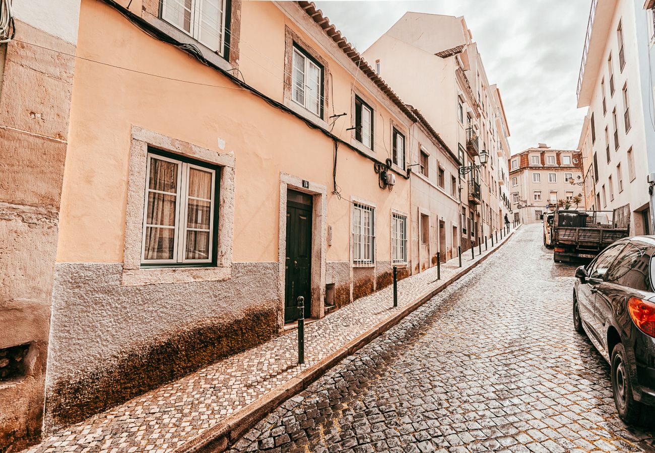 Apartment in Lisbon - Studio S. José By Gt House