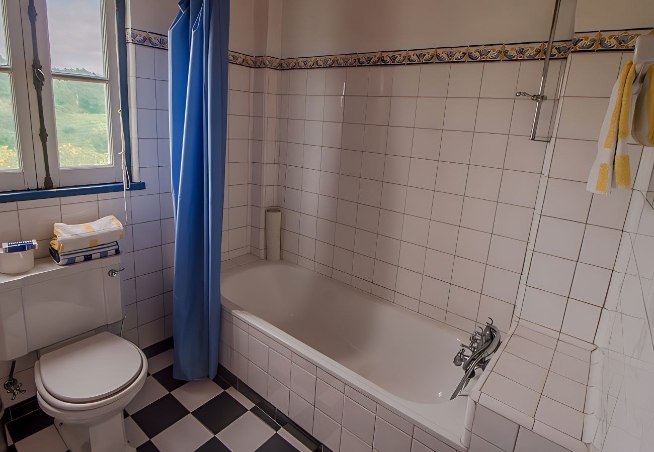 Cottage in Nesperal - Bonjardim Boutique Villa by Gt House