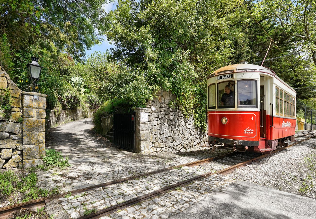 Fantastique villa à Galamares à côté du tramway de Sintra | Location temporaire
