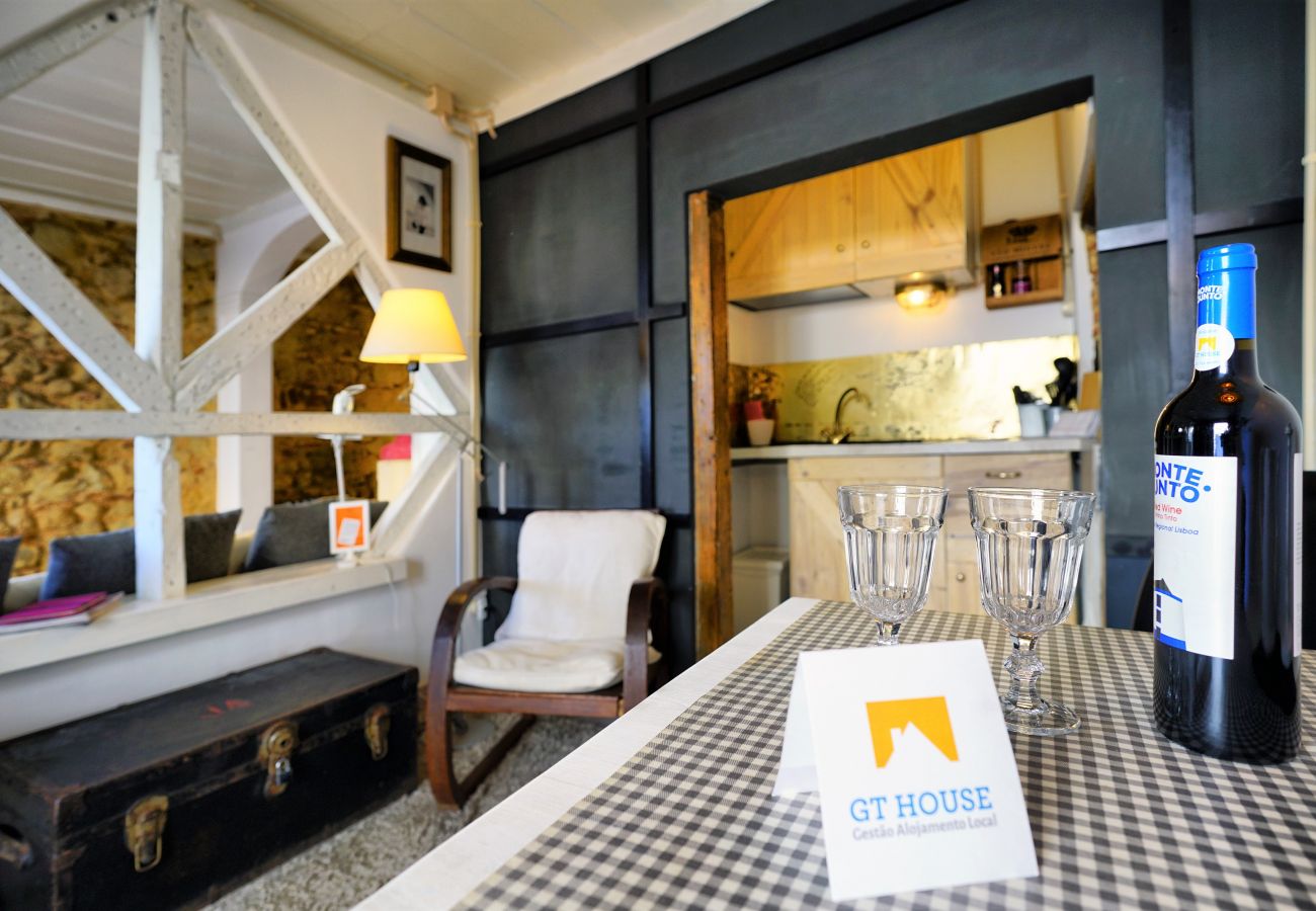 Studio à Lisbonne - Bright Historical Apartment