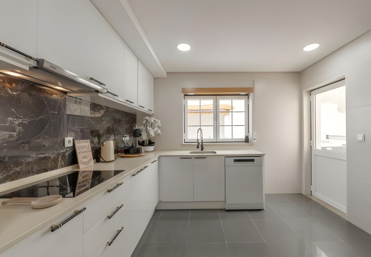 Maison à Atouguia da Baleia - Atlantic Coast Retreat By GtHouse