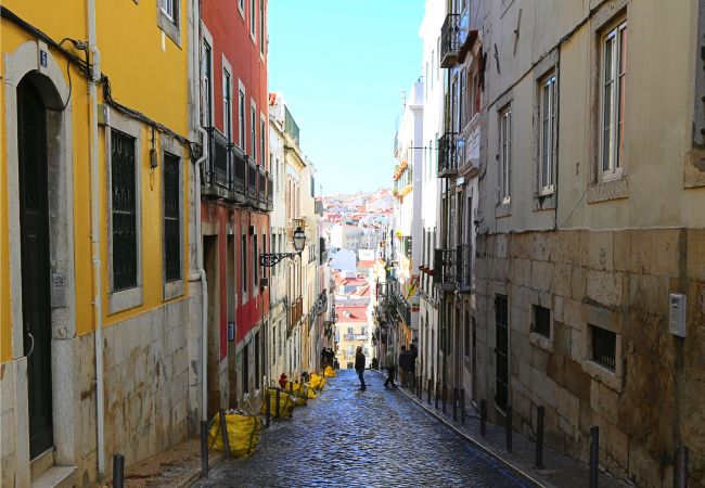 Appartamento a Lisboa - Escadinhas da Santa