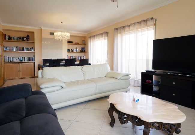 Appartamento a Almada - Charneca Caparica Residential Flat
