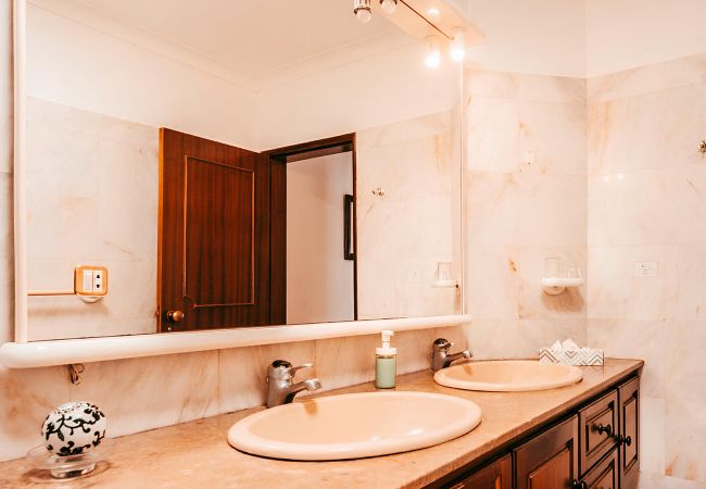 Casa a Sintra - Oliveira's Houses By Gthouse Casa a Sintra - Oliveira's Houses By Gthouse