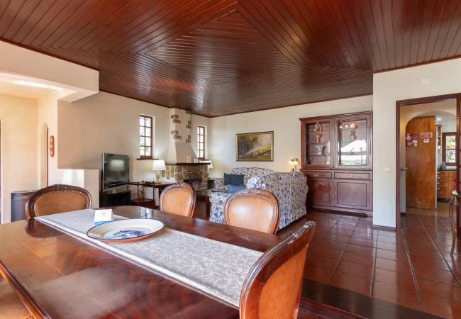 Casa a Colares - Charming  House and Terrace By Gt House Casa a Colares - Charming  House and Terrace By Gt House