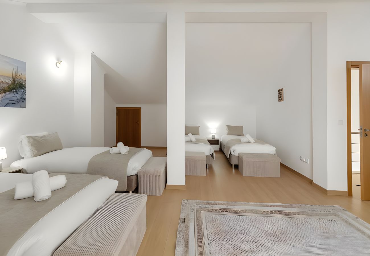 Casa a Atouguia da Baleia - Atlantic Coast Retreat By GtHouse